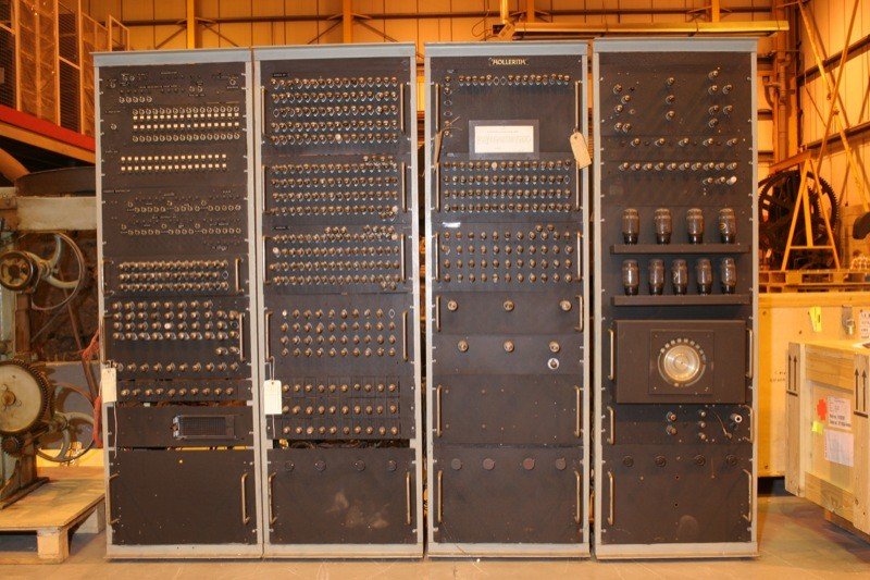 HEC 1 computer